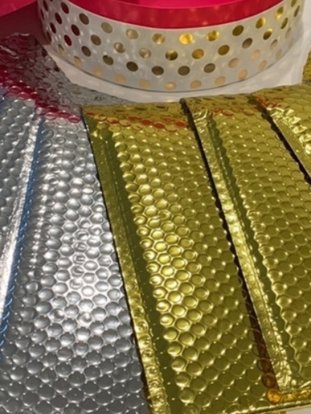 Gold and Silver Metallic Bubble Mailers - Pack of Reflective Mailing Envelopes